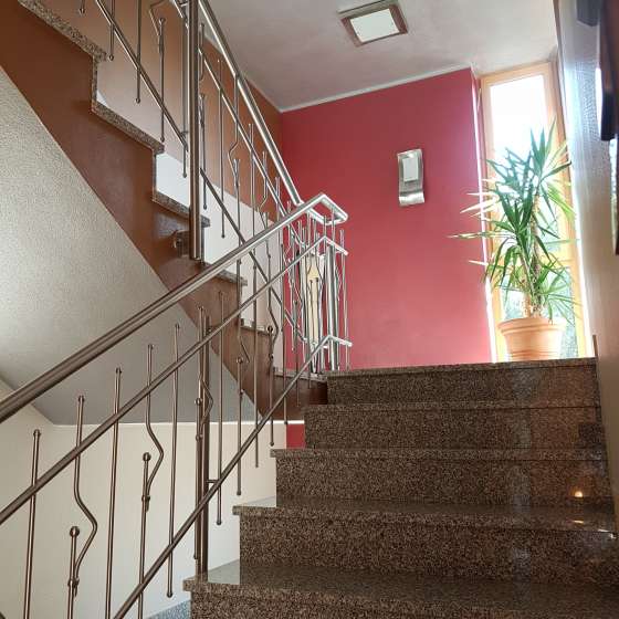 Härter malermeister innenarbeiten treppenhaus renovierung